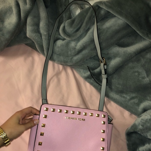 Michael Kors Crossbody - Picture 2 of 3